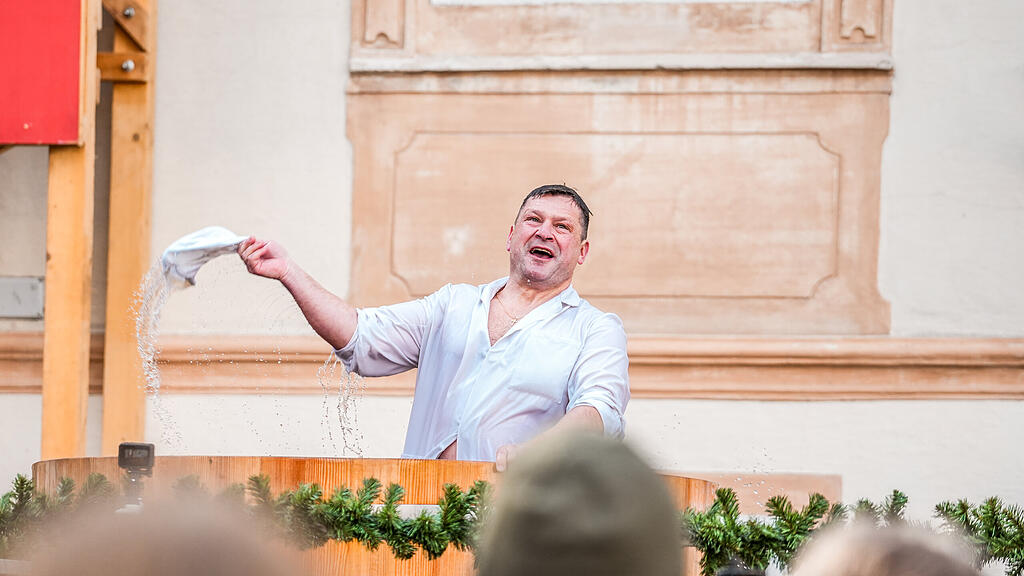 Der traditionelle Metzgersprung in Salzburg