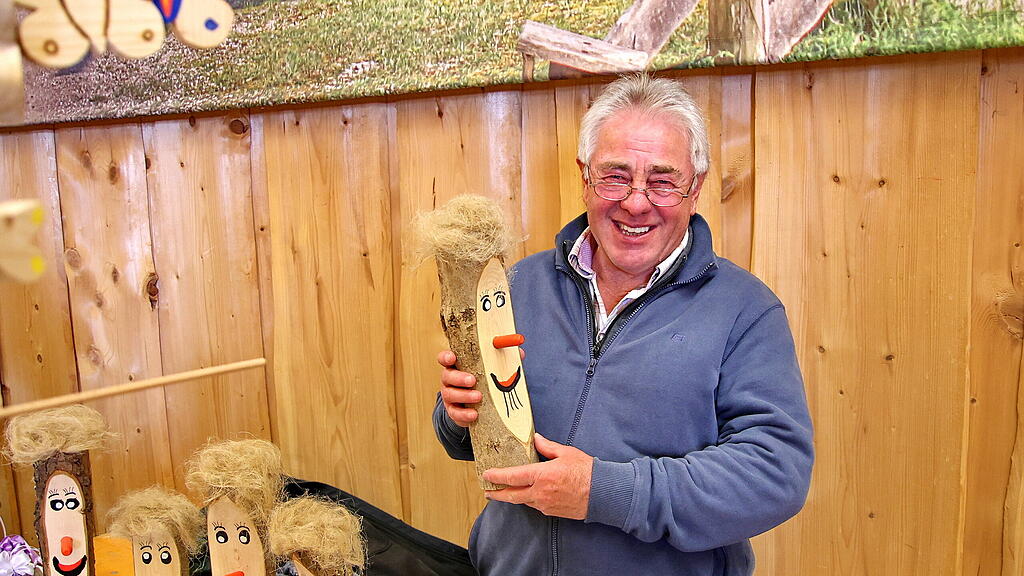 Gro\u00dfer Osternmarkt im Salzburger Freilichtmuseum