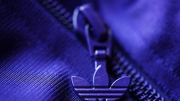 Adidas seit Jahrzehnten ein Großsponsor der FIFA