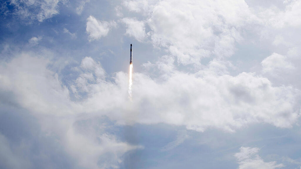 Space X, Crew Dragon, Flacon 9, Cape Canaveral