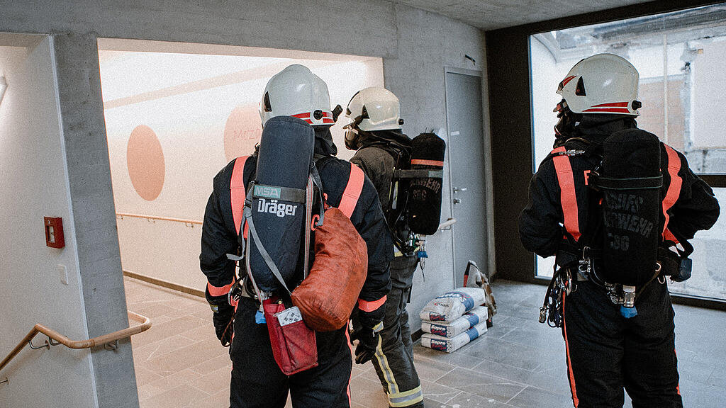 Feuerwehrübung im neuen Seniorenwohnhaus Nonntal