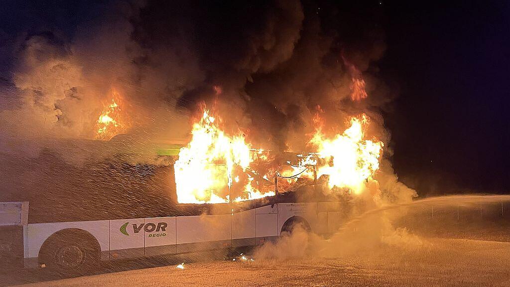 Bus-Brand_MarktPiesting