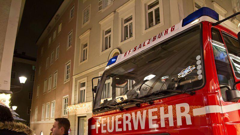 Zwei Menschen wurden bei dem Brand in der Lederergasse verletzt.