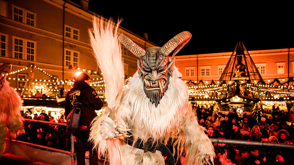 Der Krampuslauf am Christkindlmarkt