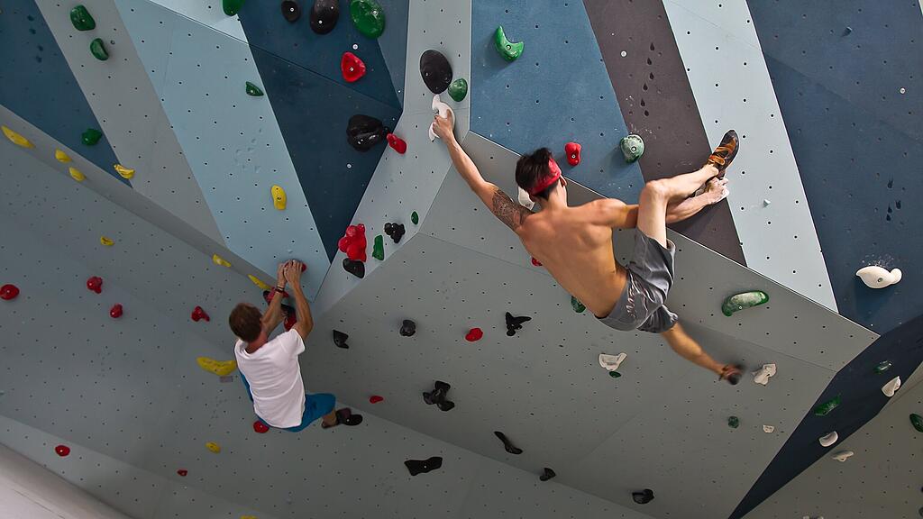 200 verschiedene Routen können in der „Boulderbar“ geklettert werden.