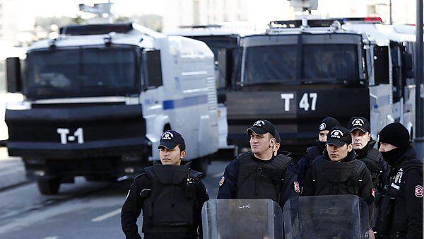 Türkische Polizei will Ausschreitungen unterbinden