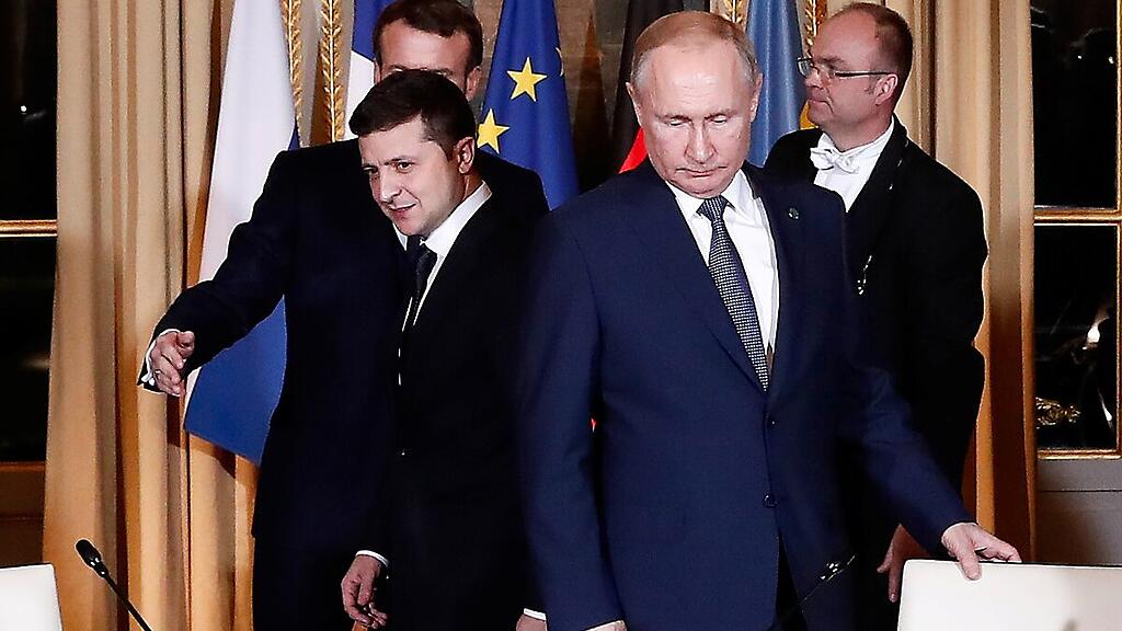 Selenskyj (l.) und Putin (r.) nähern sich beim Thema Ostukraine an
