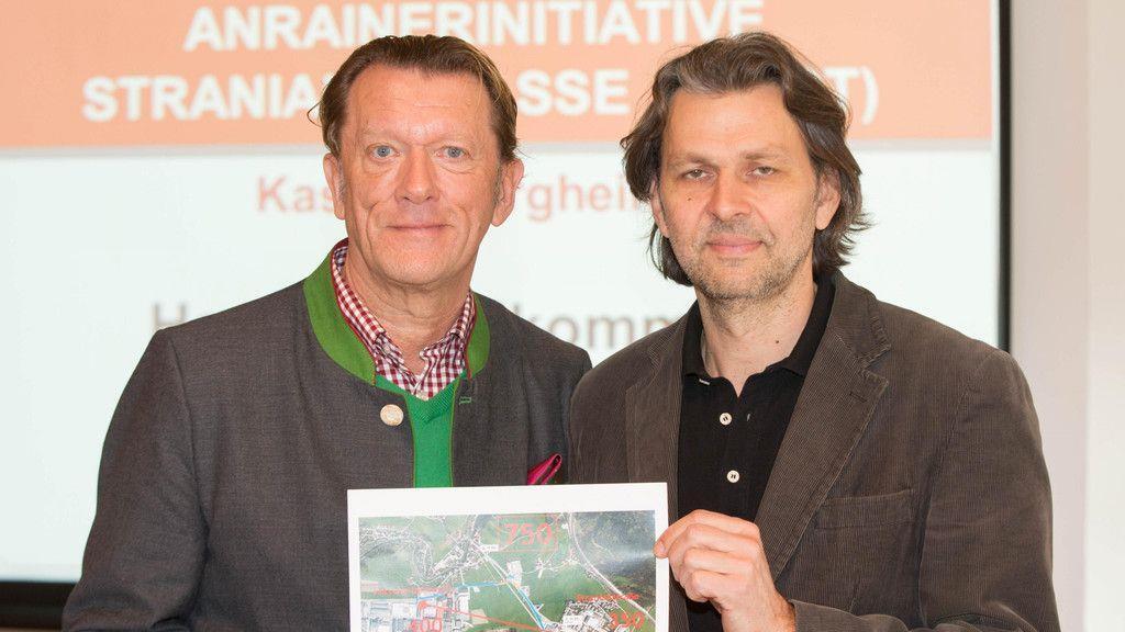 Pressekonferenz: Proteste gegen Asylwerberheim in Straniakstraße