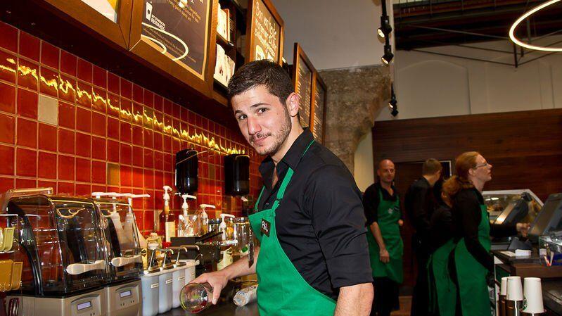 Die zweite Starbucks-Filiale in Salzburg ist eröffnet.