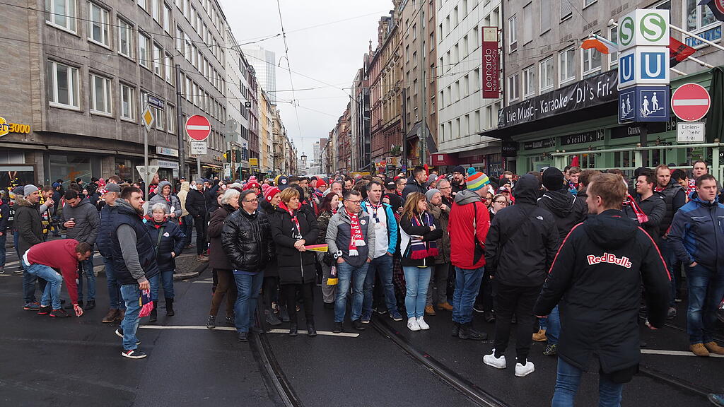 Fanmarsch, Red Bull Salzburg, Frankfurt