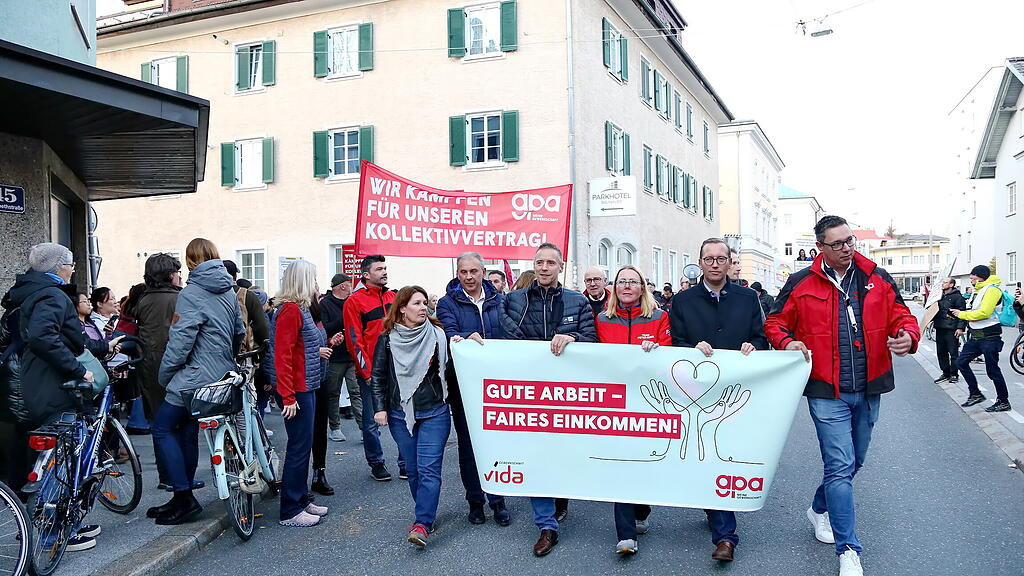 Pflege-Demo in Salzburg II