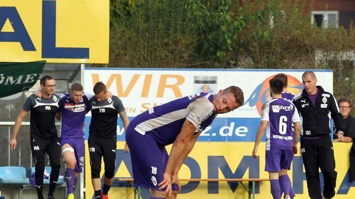 Sorgen bei Austria Salzburg: Bammer (Mitte) traf nicht, Zirnitzer (hinten, li.) verletzte sich.