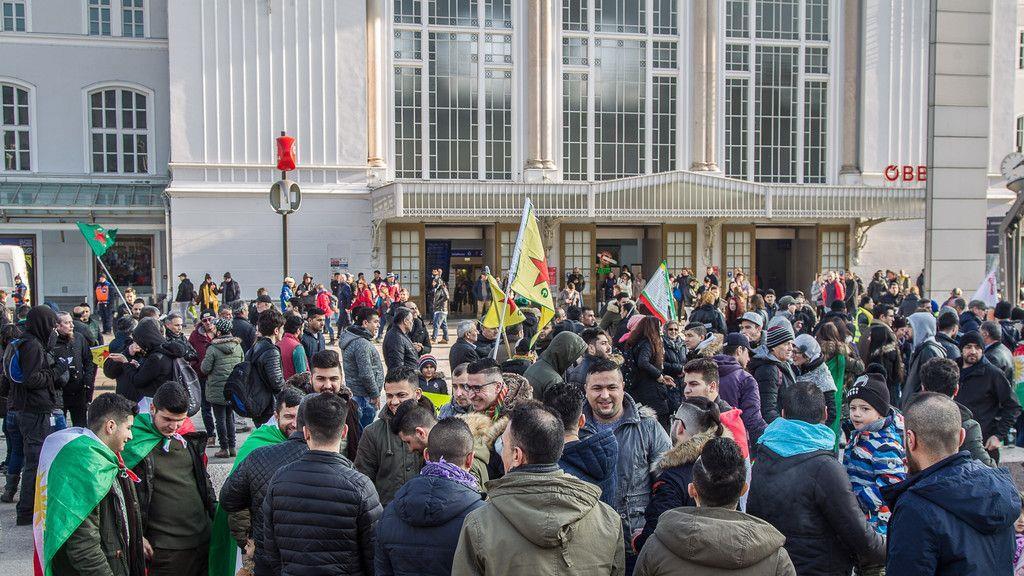 Demo der Kurden in Salzburg