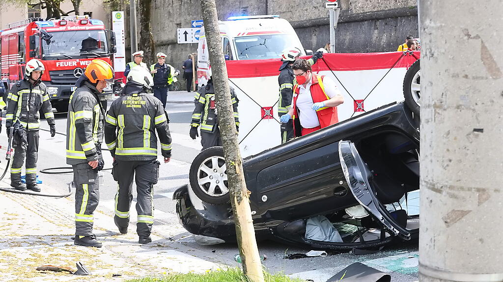Auto-Überschlag Rudolfskai