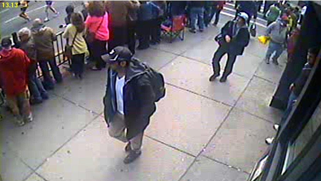 Boston-Anschläge: FBI zeigt Fotos von zwei Verdächtigen