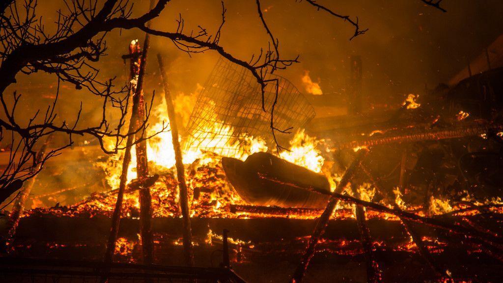 Großbrand bei Bauernhof in Seekirchen