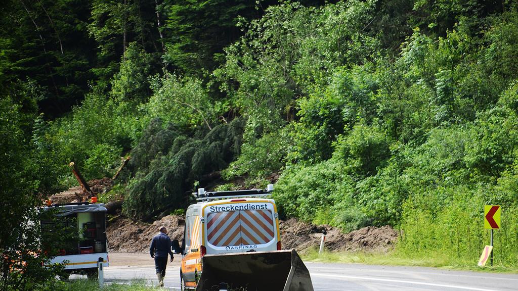 A10: Abfahrt Altenmarkt nach Murenabgang gesperrt - Bilder der Aufräumarbeiten