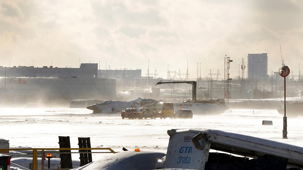 Flugzeug-Bruchlandung in Toronto