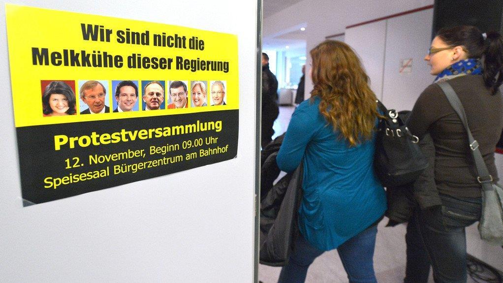 Landesbedienstete protestieren