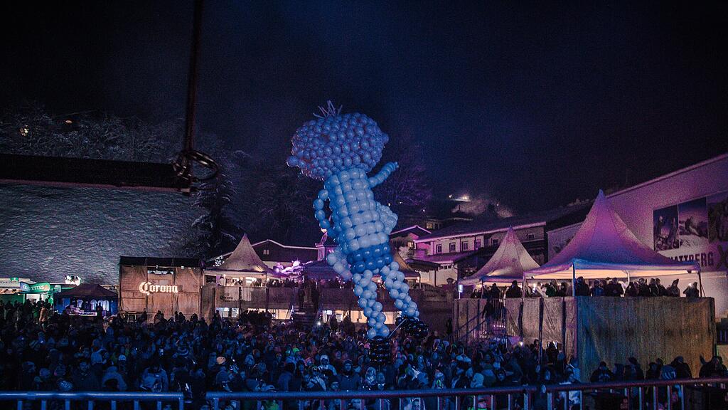 Rave on Snow