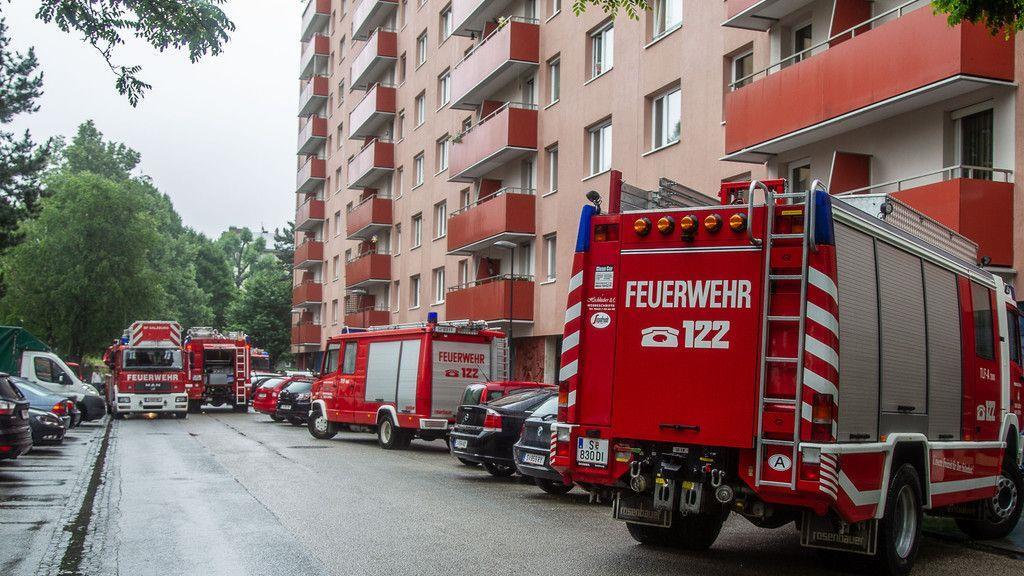 Flammen zerstören Wohnung in Salzburg-Lehen