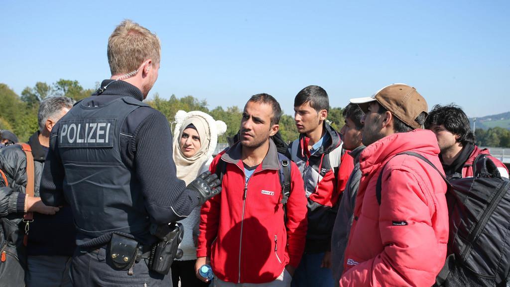 Flüchtlinge - Lage in Salzburg spitzt sich zu II