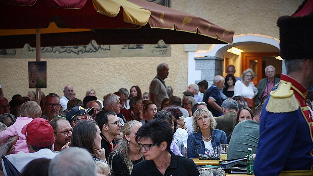 Fest der B\u00fcrgermusik Mauterndorf \/Zapfenstreich und D\u00e4mmerschoppen