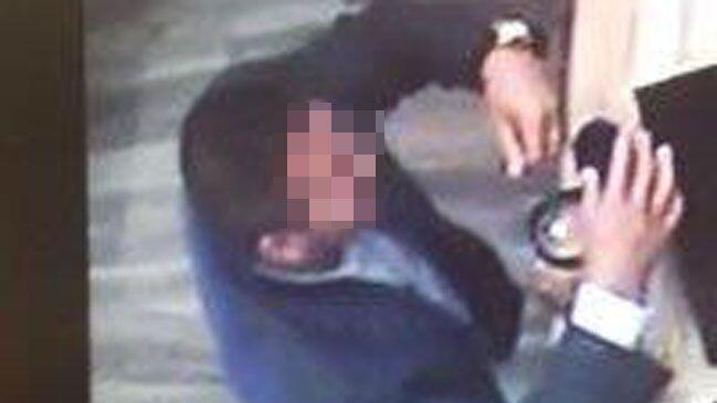Bild des Täters aus der Überwachungskamera.