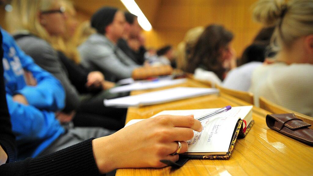 Soll studieren in Salzburg für deutsche Studenten bald schwerer sein?