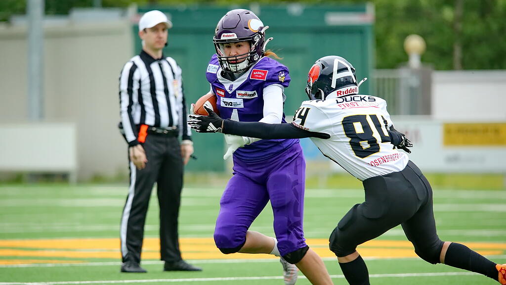 Football: Ducks Ladies gegen Vikings