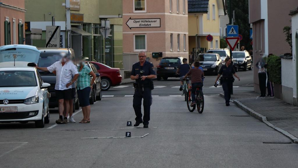 Messerstecherei in Oberndorf: 40-Jähriger schwer verletzt