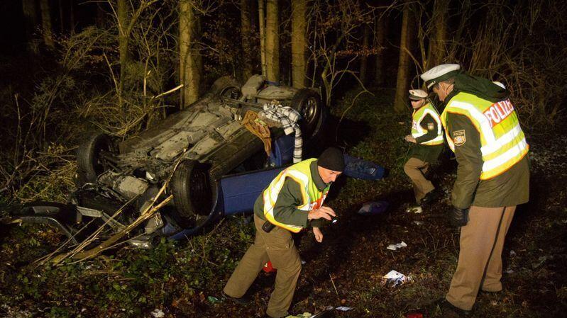 Die Fahrerin wurde mit einem Polytrauma ins Krankenhaus eingeliefert.