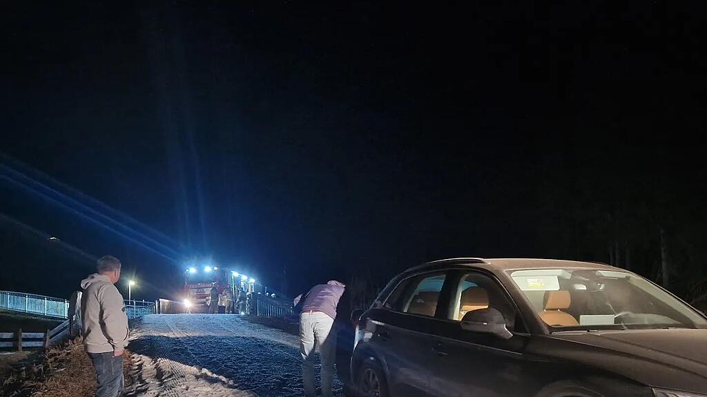 auto auf skipiste