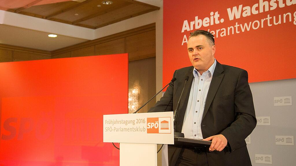 Verteidigungsminister Doskozil war ein gefragter Mann auf der SPÖ-Klausurtagung in Saalfelden.