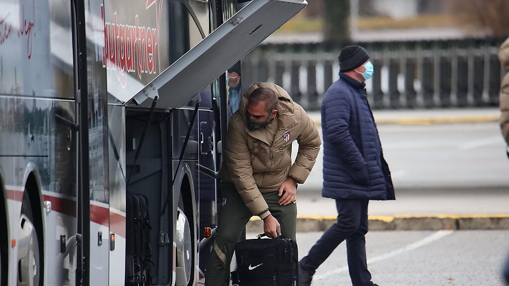 Atletico Madrid, Flughafen, Ankunft