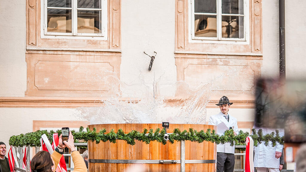 Der traditionelle Metzgersprung in Salzburg