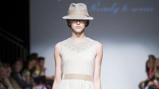 MQ Vienna Fashion Week Tag 1: Sabine Karner, Michael Mayer, Elfenkleid,
