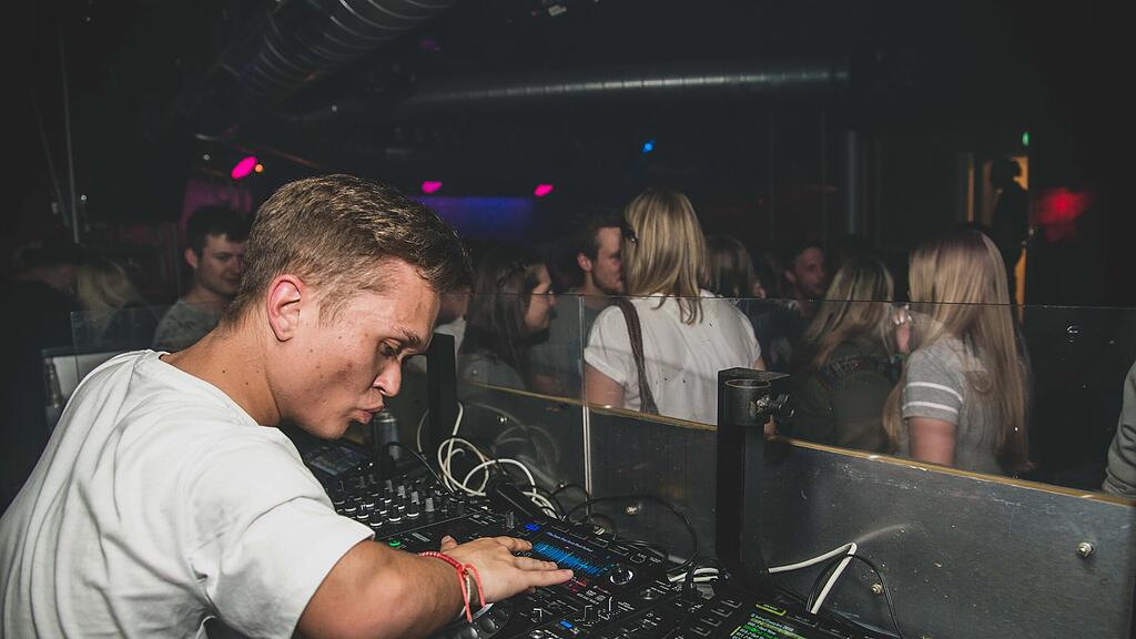 Dj Dw4rf, Disco Villa Mariapfarr