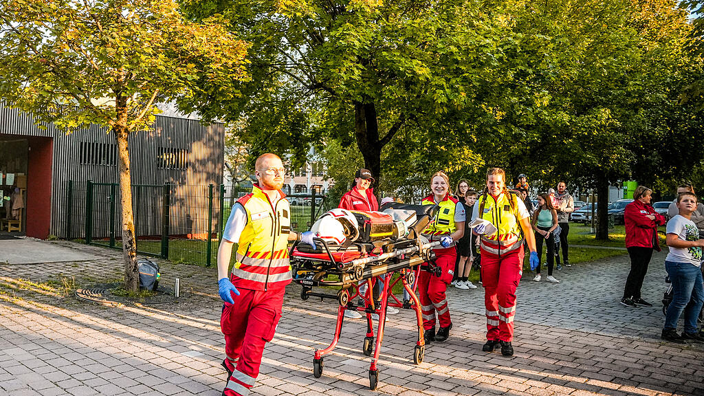 Feuerwehr \u00dcbung im Thalgauer Seniorenheim