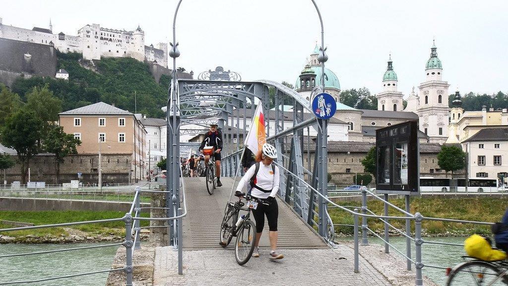 Friedensfahrer in Salzburg