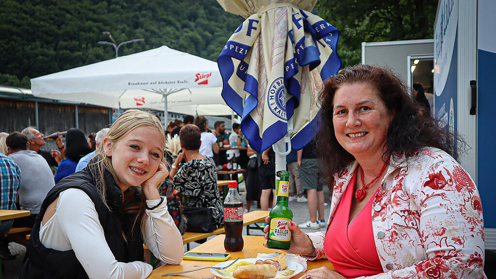 "Hons Wurscht" W\u00fcrstelstand Hallein