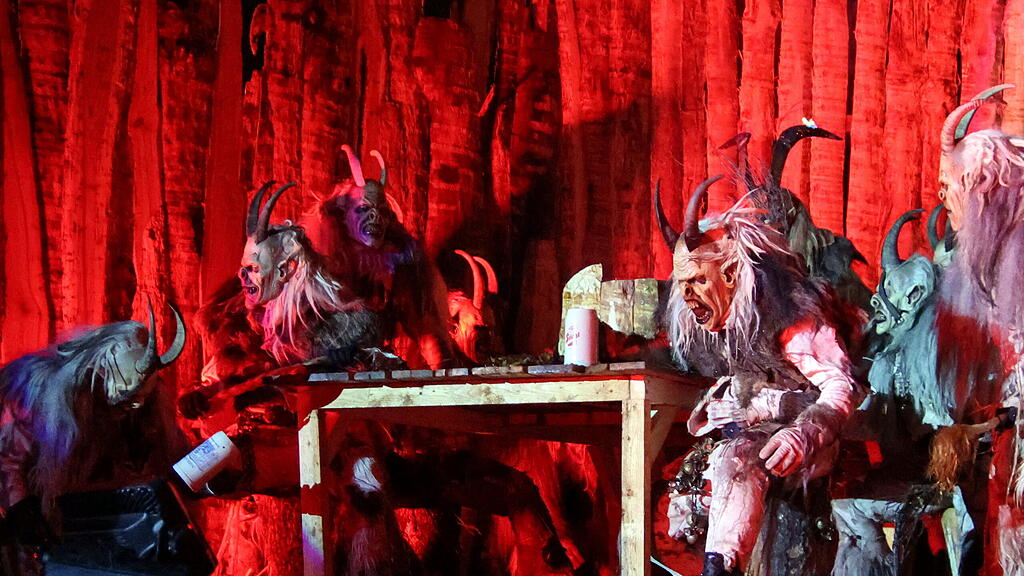 St. Leonhard Krampus-Show beim Untersberg