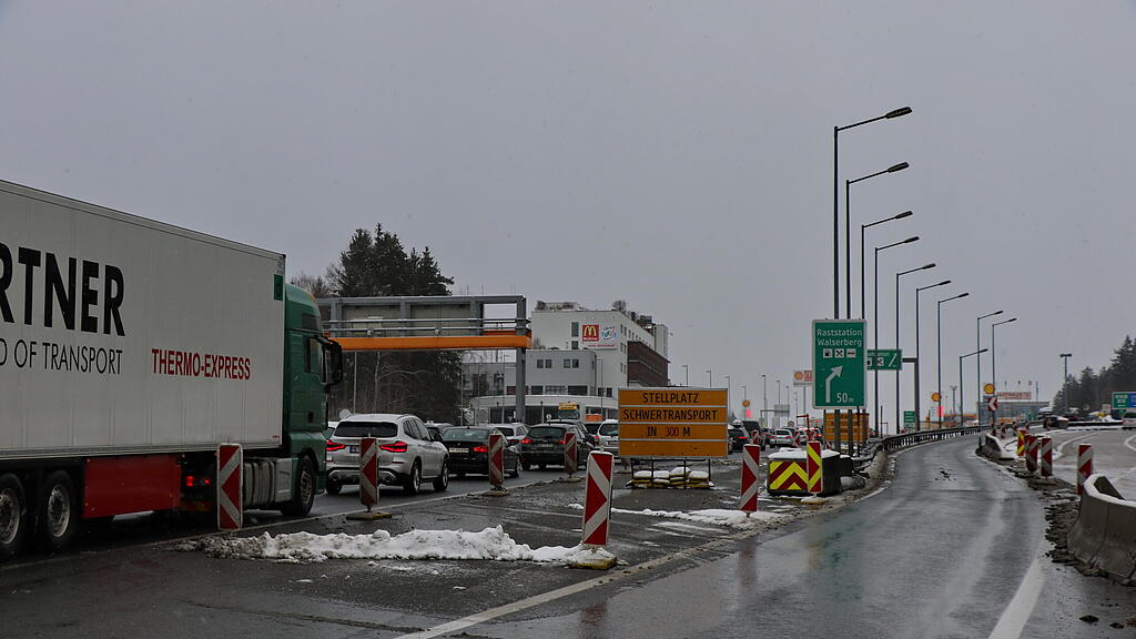 Stau Schnee Walserberg