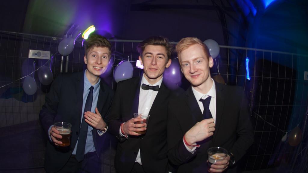 AKADemy Awards, I