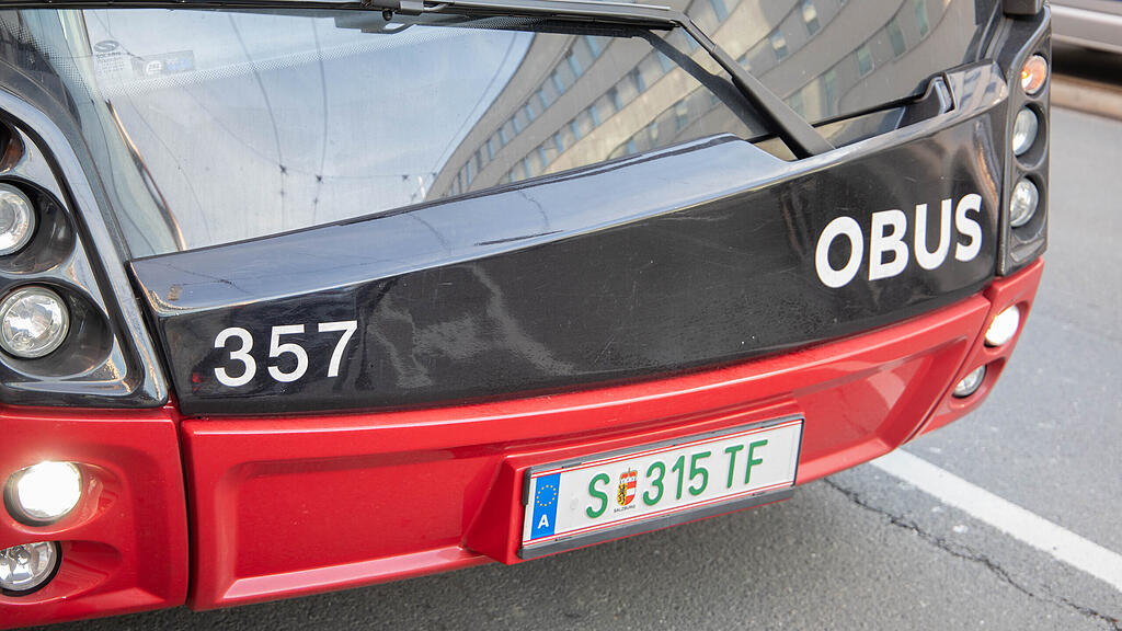Unfall mit O-Bus Ignaz-Harrer-Straße