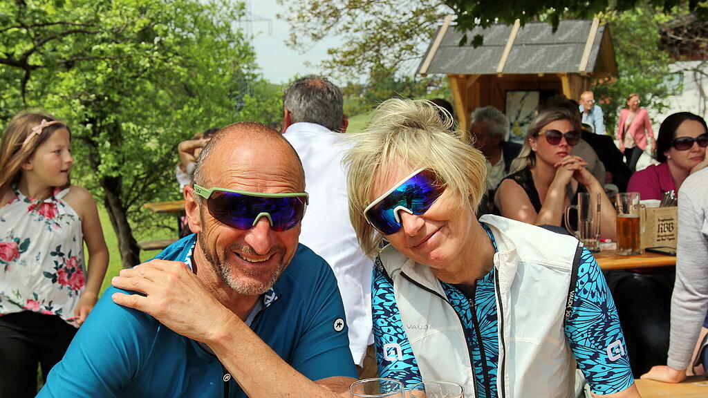 Bierfichte Aufstellen in Bad Vigaun