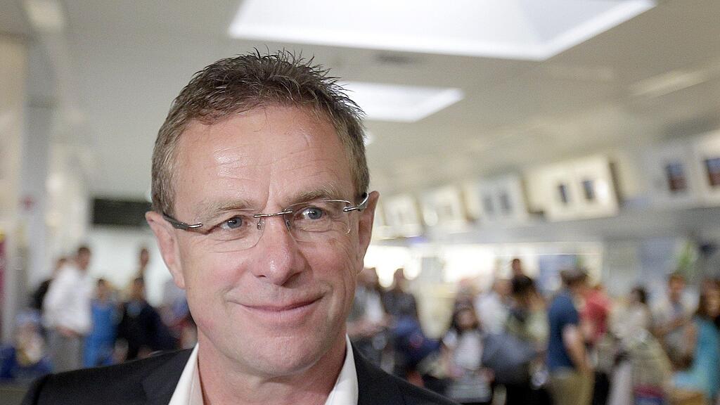 Ralf Rangnick wird wohl künftig als Trainer und Sportdirektor für RB Leipzig tätig sein.