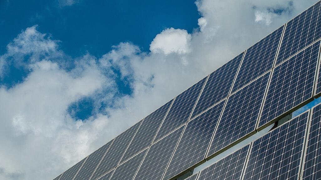 photovoltaic-system-gf023f242b_1920.jpg