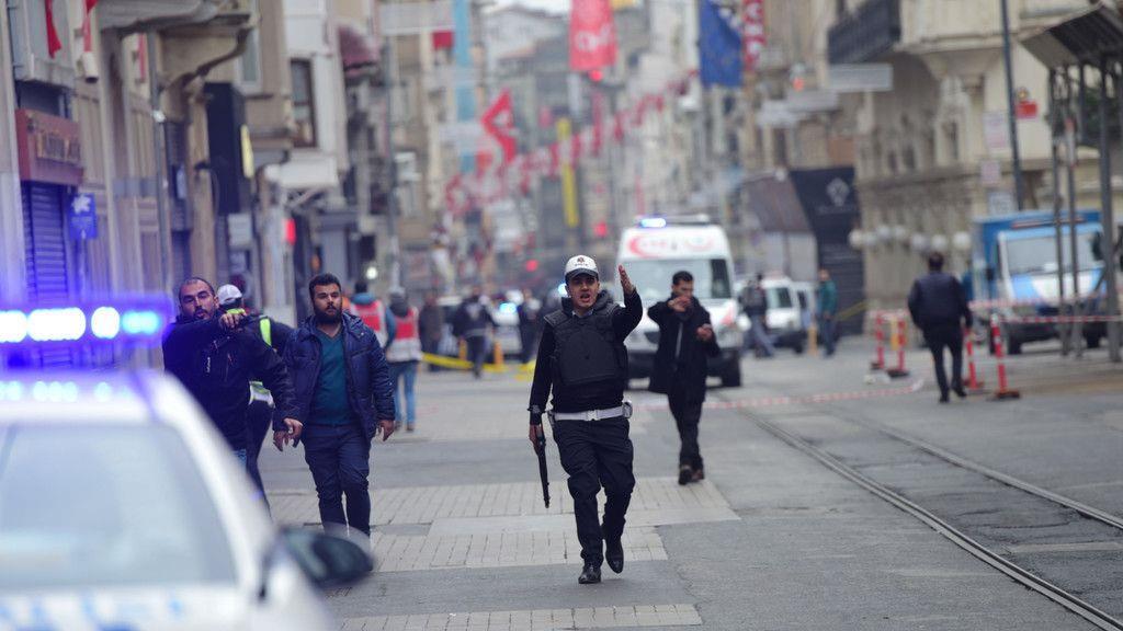 Selbstmord-Anschlag in Istanbul mit mehreren Toten