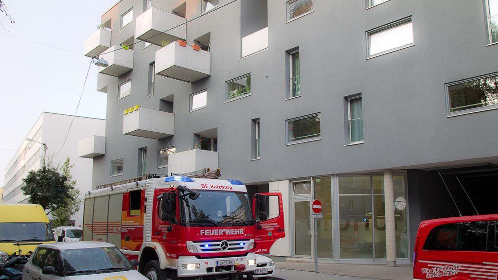 Ein Verletzter bei Wohnungsbrand in Salzburg